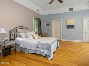 32 Meyer Place, Riverside CT 06878