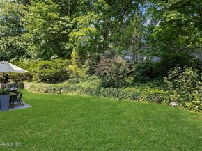 32 Meyer Place, Riverside CT 06878
