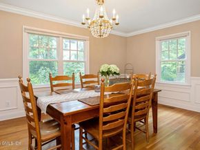 32 Meyer Place, Riverside CT 06878