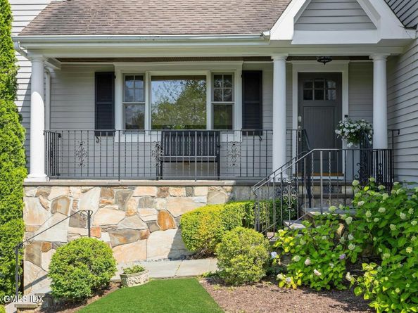 32 Meyer Place, Riverside CT 06878