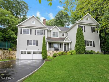 32 Meyer Place