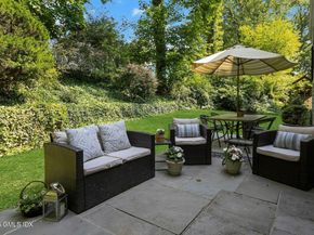 32 Meyer Place, Riverside CT 06878