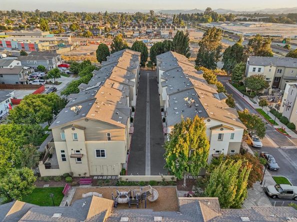 2717 10th Street, San Pablo CA 94806