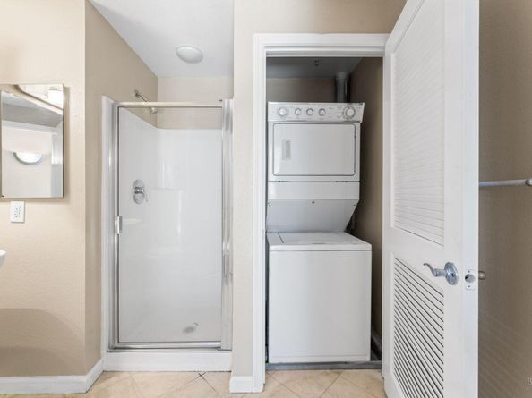 655 12th Street 311, Oakland CA 94607