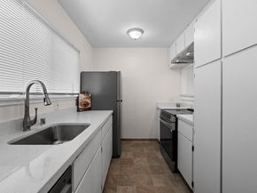 Undisclosed Address #325027405, Oakland CA 94607