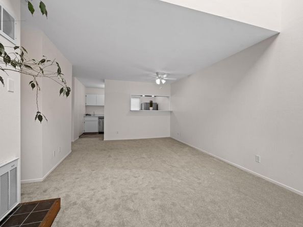 Undisclosed Address #325027405, Oakland CA 94607