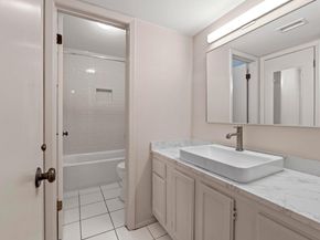 1135 Barton Hills DR 240, Austin TX 78704