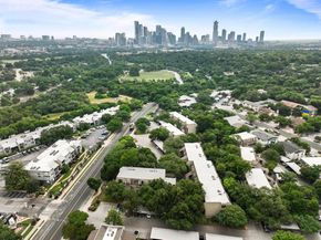 1135 Barton Hills DR 240, Austin TX 78704