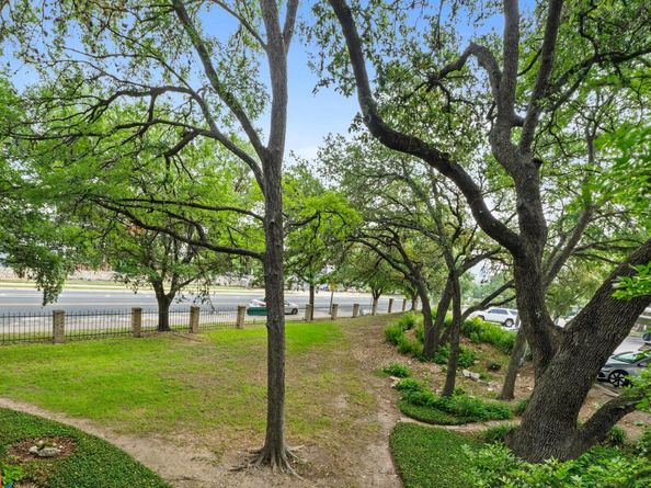 1135 Barton Hills DR 240, Austin TX 78704