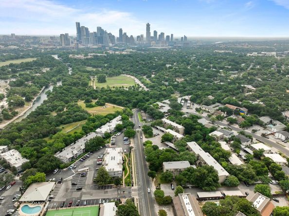 1135 Barton Hills DR 240, Austin TX 78704
