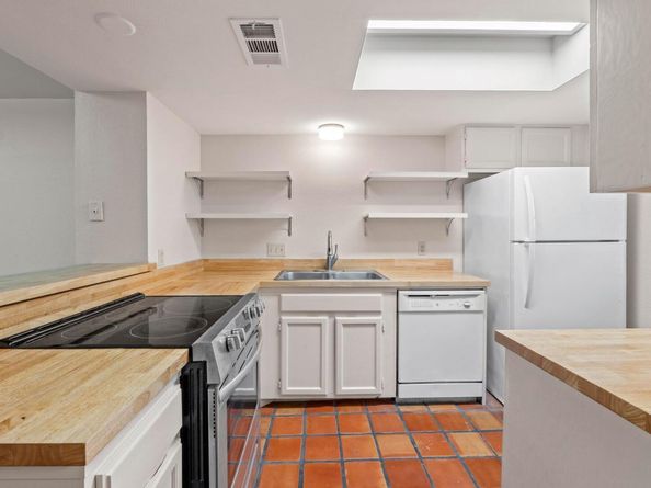 1135 Barton Hills DR 240, Austin TX 78704