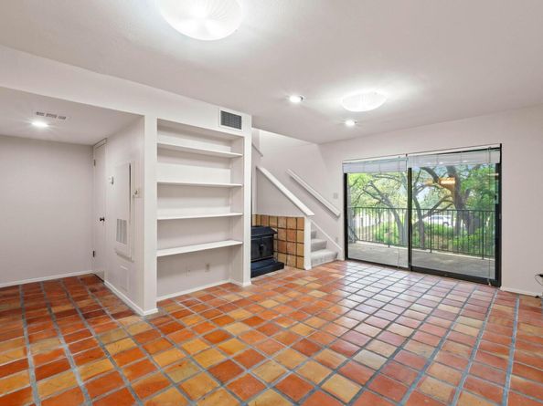 1135 Barton Hills DR 240, Austin TX 78704