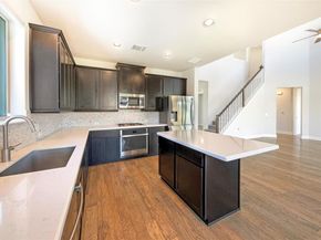 7604 Hillock TER, Austin TX 78744