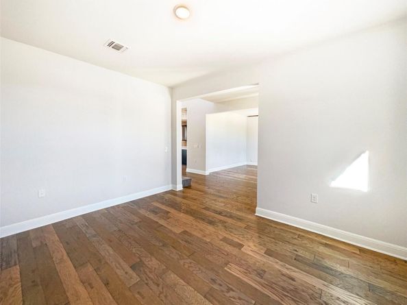 7604 Hillock TER, Austin TX 78744