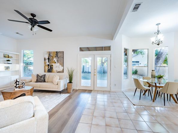 8111 Matchlock CV, Austin TX 78729
