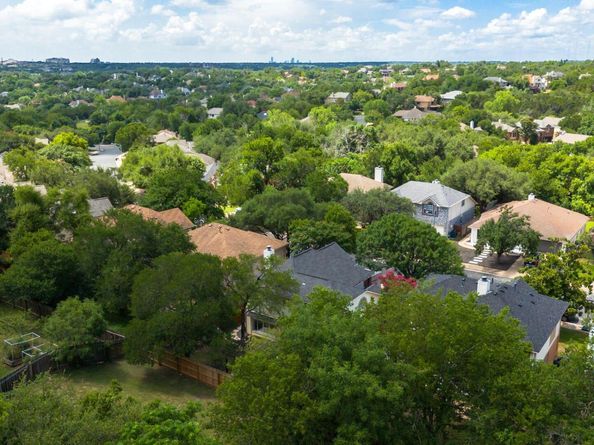 10919 Sierra Oaks, Austin TX 78759