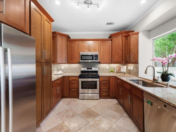 10919 Sierra Oaks, Austin TX 78759