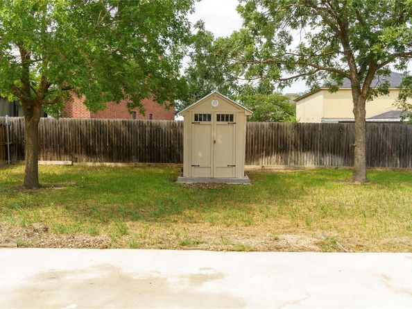 1118 Connemara LN, Pflugerville TX 78660