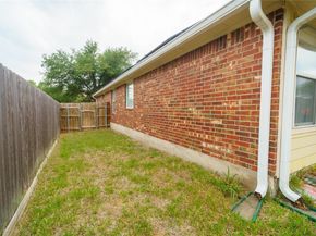1118 Connemara LN, Pflugerville TX 78660