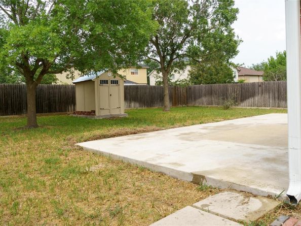 1118 Connemara LN, Pflugerville TX 78660