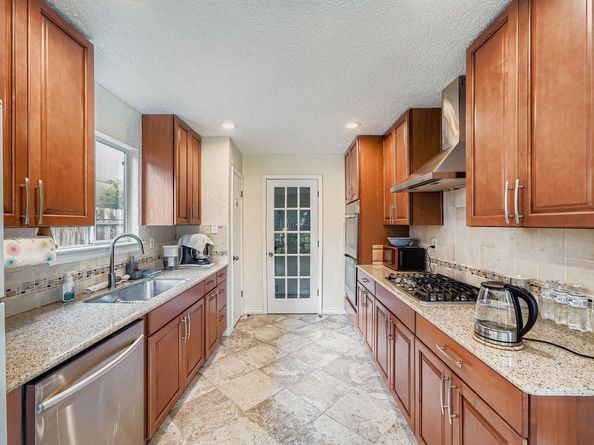 1913 Klattenhoff DR, Austin TX 78728
