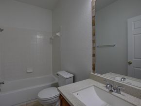 1102 E 3rd ST, Georgetown TX 78626