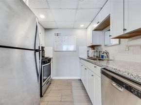 1800 Lavaca ST A711, Austin TX 78701