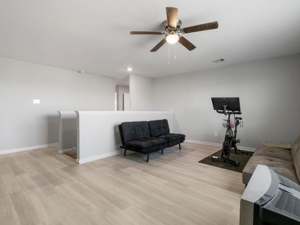 212 Star Spangled DR, Liberty Hill TX 78642