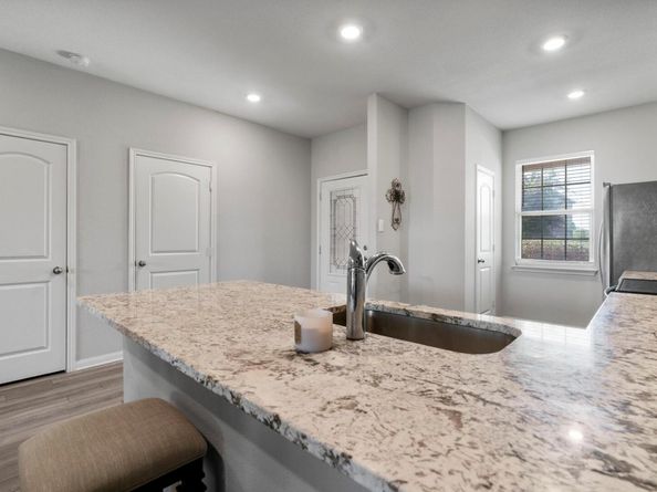 212 Star Spangled DR, Liberty Hill TX 78642