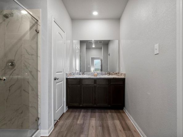 212 Star Spangled DR, Liberty Hill TX 78642