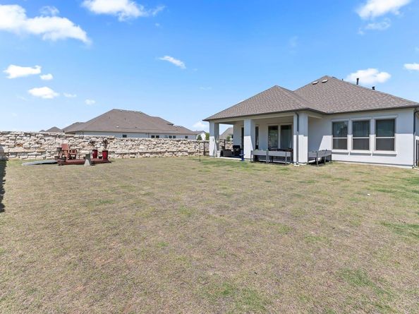 523 Hallwood DR, Liberty Hill TX 78642