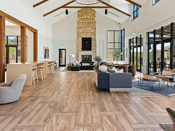 523 Hallwood DR, Liberty Hill TX 78642