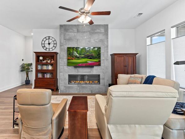 523 Hallwood DR, Liberty Hill TX 78642