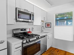 1911 Riverview ST A, Austin TX 78702