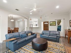 5507 Oakwood CV A2, Austin TX 78731