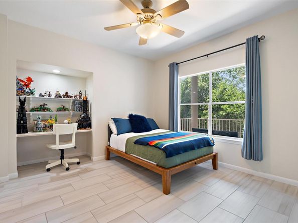 5507 Oakwood CV A2, Austin TX 78731