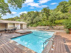 5507 Oakwood CV A2, Austin TX 78731