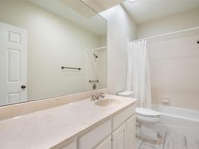 5507 Oakwood CV A2, Austin TX 78731