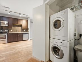 1900 Barton Springs RD 5015, Austin TX 78704
