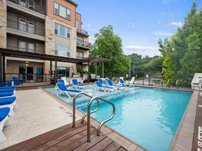 1900 Barton Springs RD 5015, Austin TX 78704