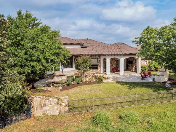 208 Goodnight DR, Georgetown TX 78628
