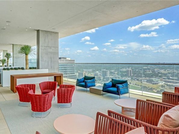 301 West Ave 1702, Austin TX 78701
