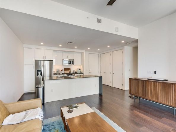 301 West Ave 1702, Austin TX 78701