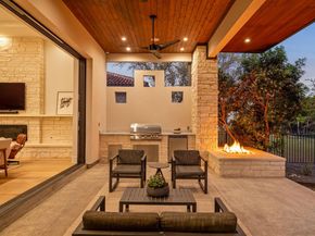 8221 Carranzo DR, Austin TX 78735