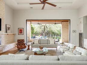 8221 Carranzo DR, Austin TX 78735