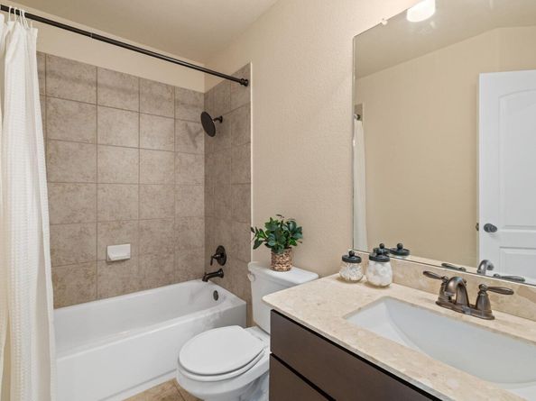 120 Briar Park DR, Georgetown TX 78626
