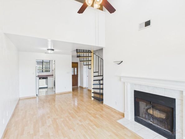 1741 Spyglass DR 1323, Austin TX 78746