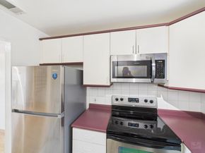 1741 Spyglass DR 1323, Austin TX 78746