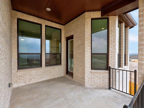 22809 Golden Daisy LN, Lago Vista TX 78645