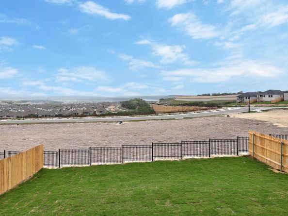 22809 Golden Daisy LN, Lago Vista TX 78645